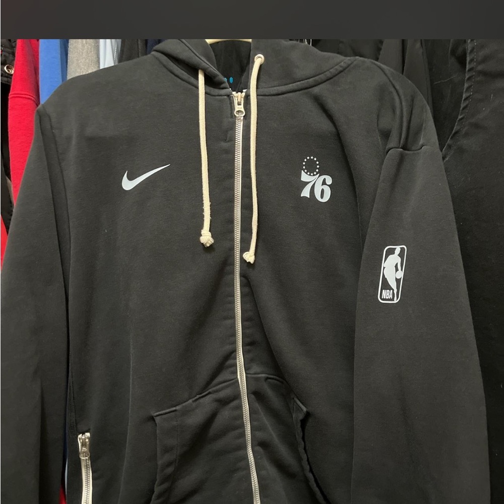 Nike Black 76ers Men's Hoodie Jacket